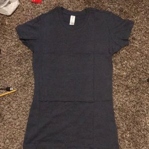 Pimatee Women’s Medium Gray Top